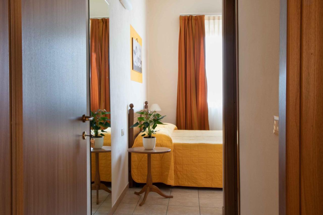 Al Frantoio Maddii Levane Bed And Breakfast Exterior foto